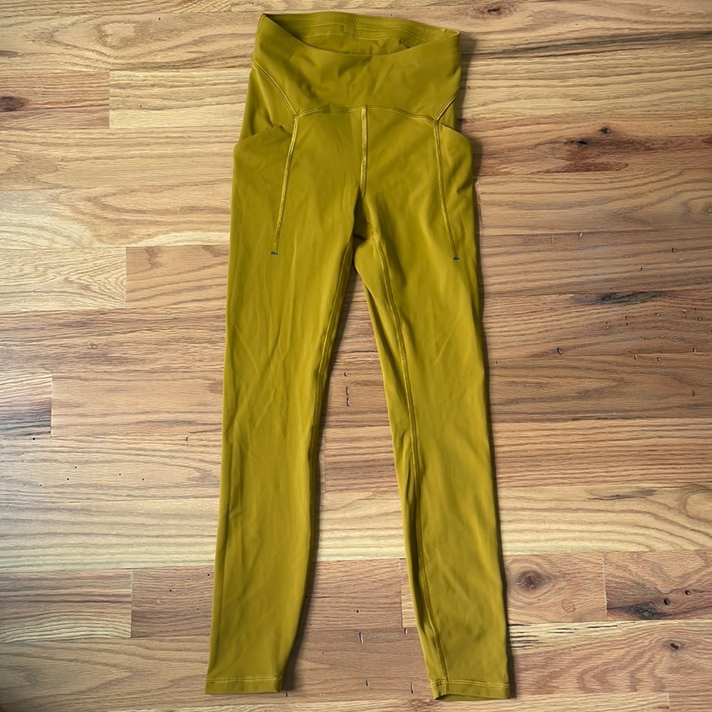 Lululemon Power Thru High Rise legging 25” Size 4
